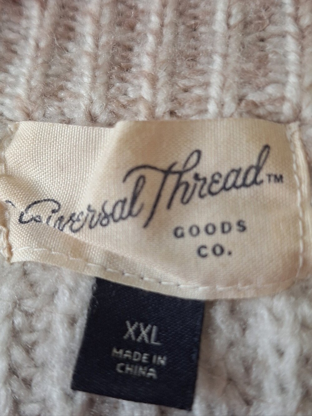 Universal Threads sweater - Picture 5 of 6
